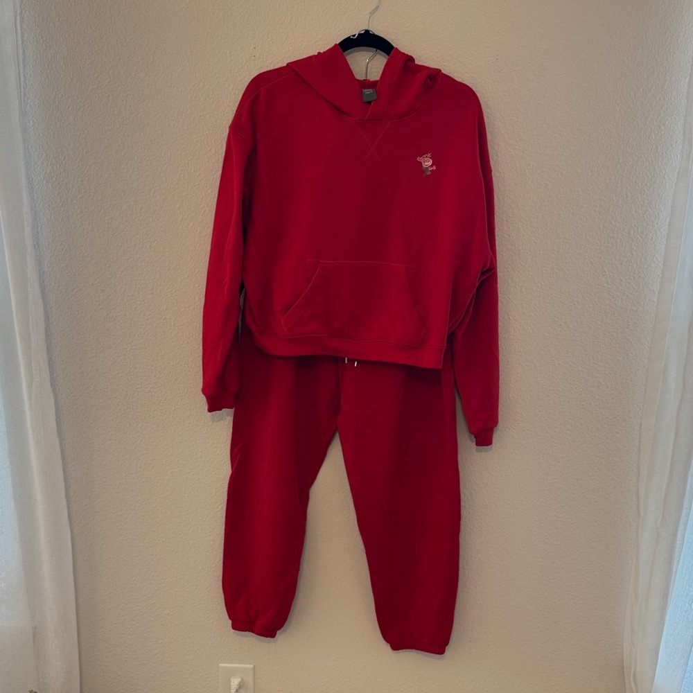 Savage X Fenty Scarlet Sweatshirt with Floral Design
